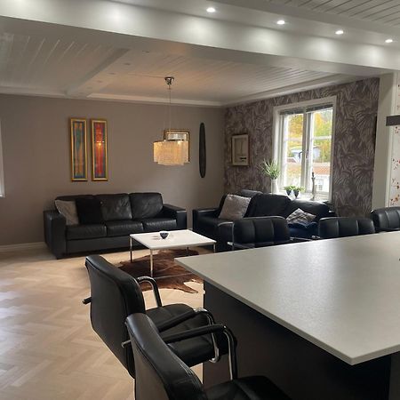 Apartment Uddevalla Bohuslaen Bubbelbad Екстер'єр фото