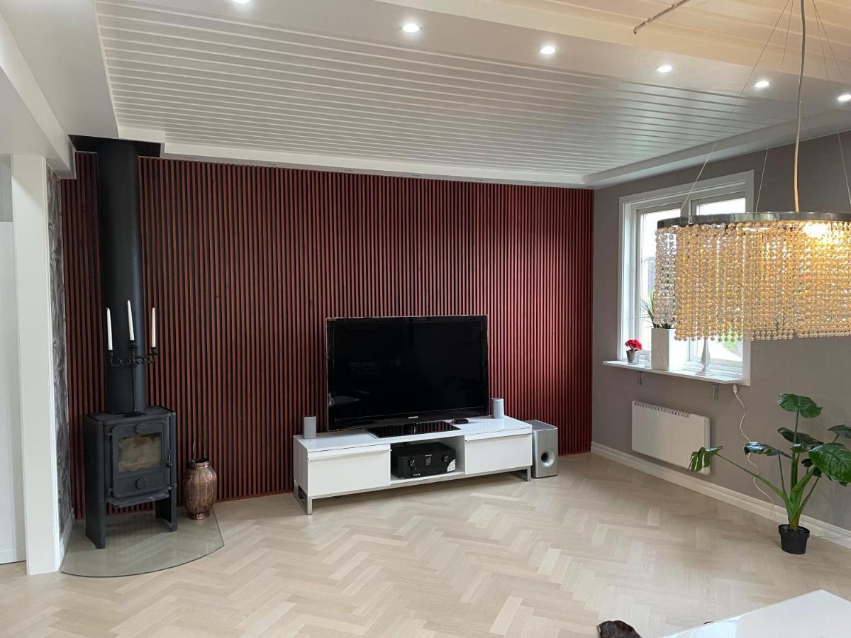 Apartment Uddevalla Bohuslaen Bubbelbad Екстер'єр фото