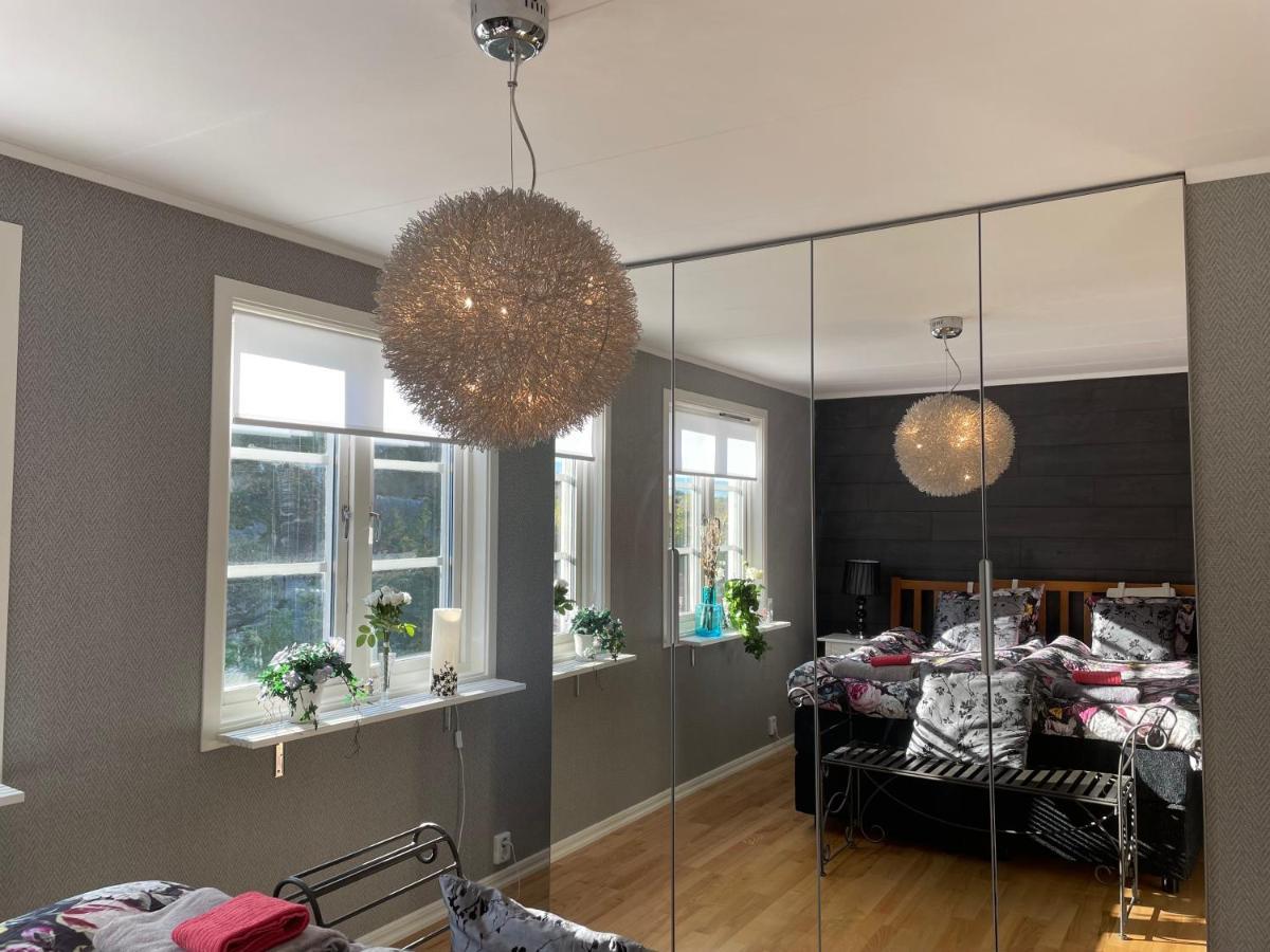Apartment Uddevalla Bohuslaen Bubbelbad Екстер'єр фото